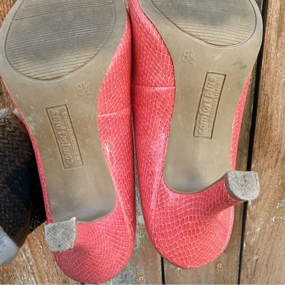 COMFORT PLUS Women’s Pink Coral Pointer Toe Snake Print Pump Heel Size 8.5 - Picture 8 of 12